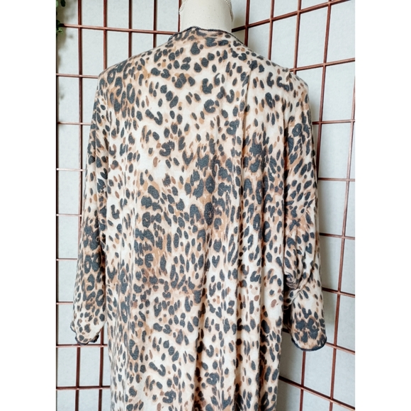 Lularoe Leopard Print Open Front Duster Cardigan - Picture 8 of 15